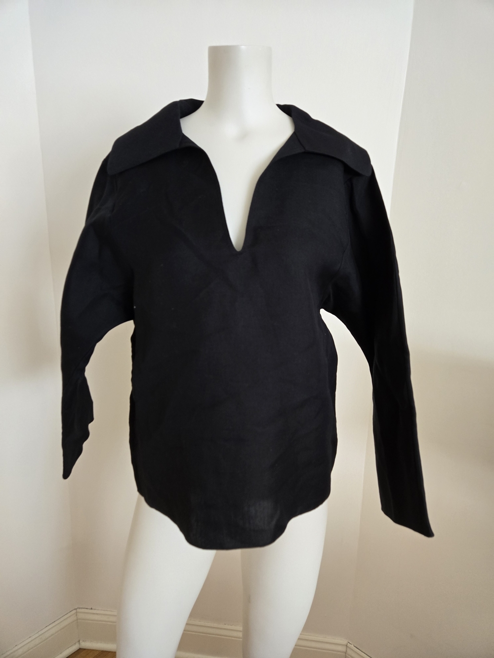 Brand New With Tags Tory Burch Black V-Neck Collared Gauze Long Sleeve Top